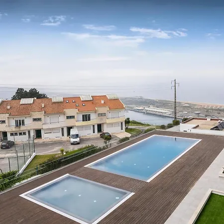 Oceanview Oasis Apartamento Nazaré
